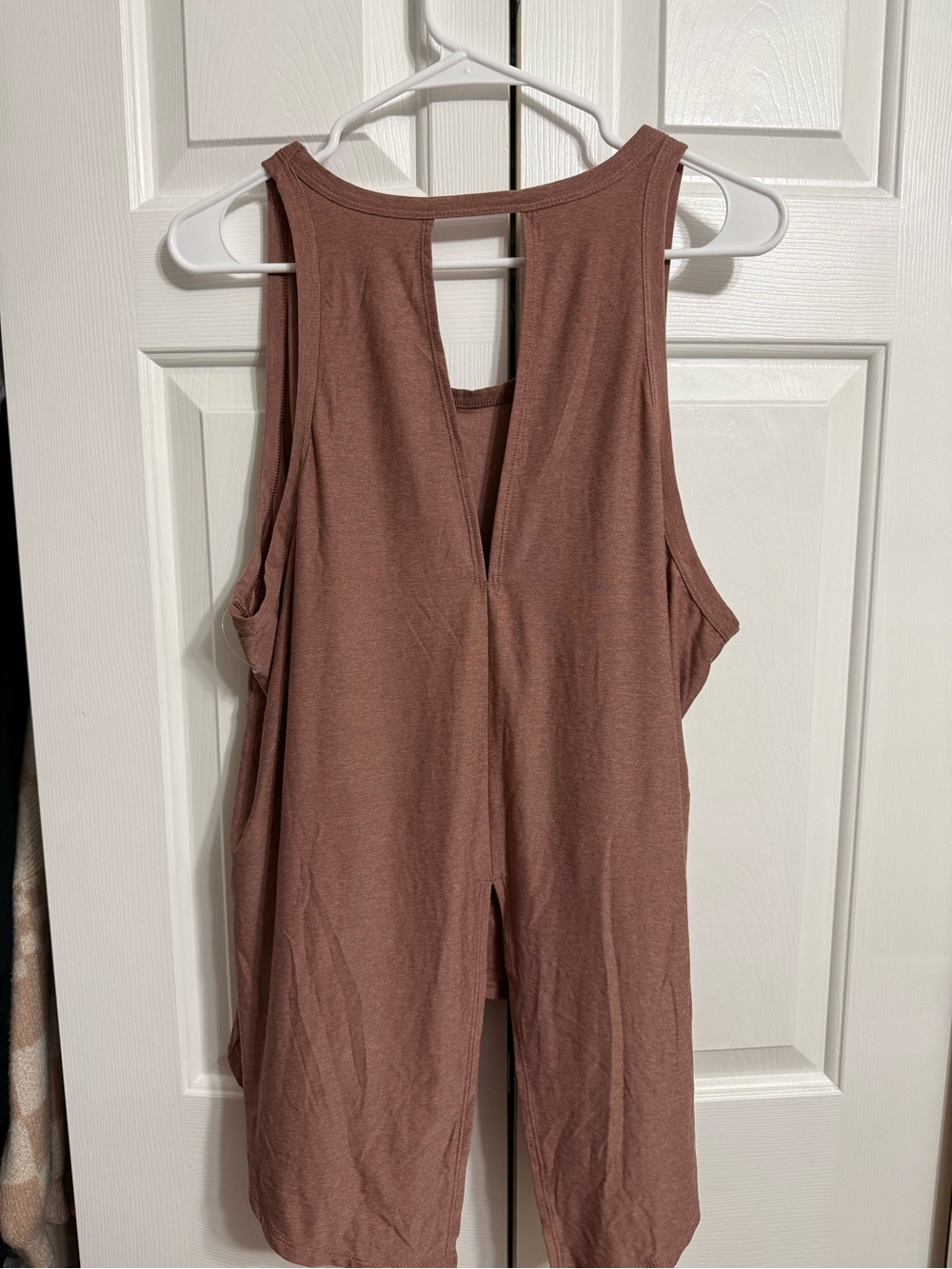 Old Navy Mauve High-Low Racerback Tank Top - Picture 2 of 3